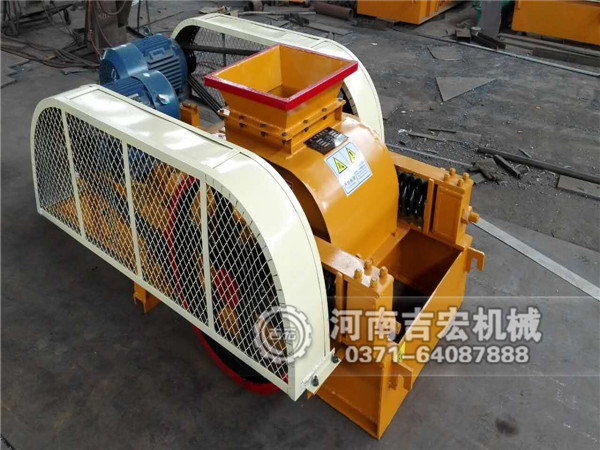 鐵礦石雙齒輥破碎機(jī)