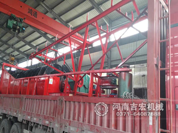 螺旋洗石機、移動輸送機發(fā)往東北