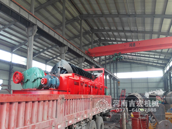 螺旋洗石機、移動輸送機發(fā)往東北