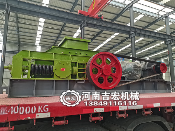 廢舊柏油路面破碎機哪種設(shè)備比較好,性能優(yōu)勢是什么？