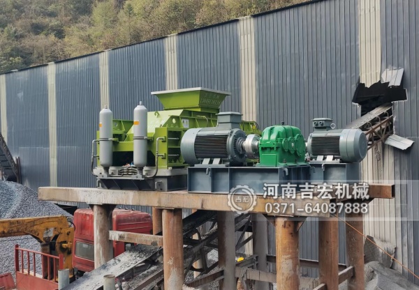 為什么優(yōu)質(zhì)商砼站都指定液壓對輥制砂機(jī)加工的瓜米石砂？